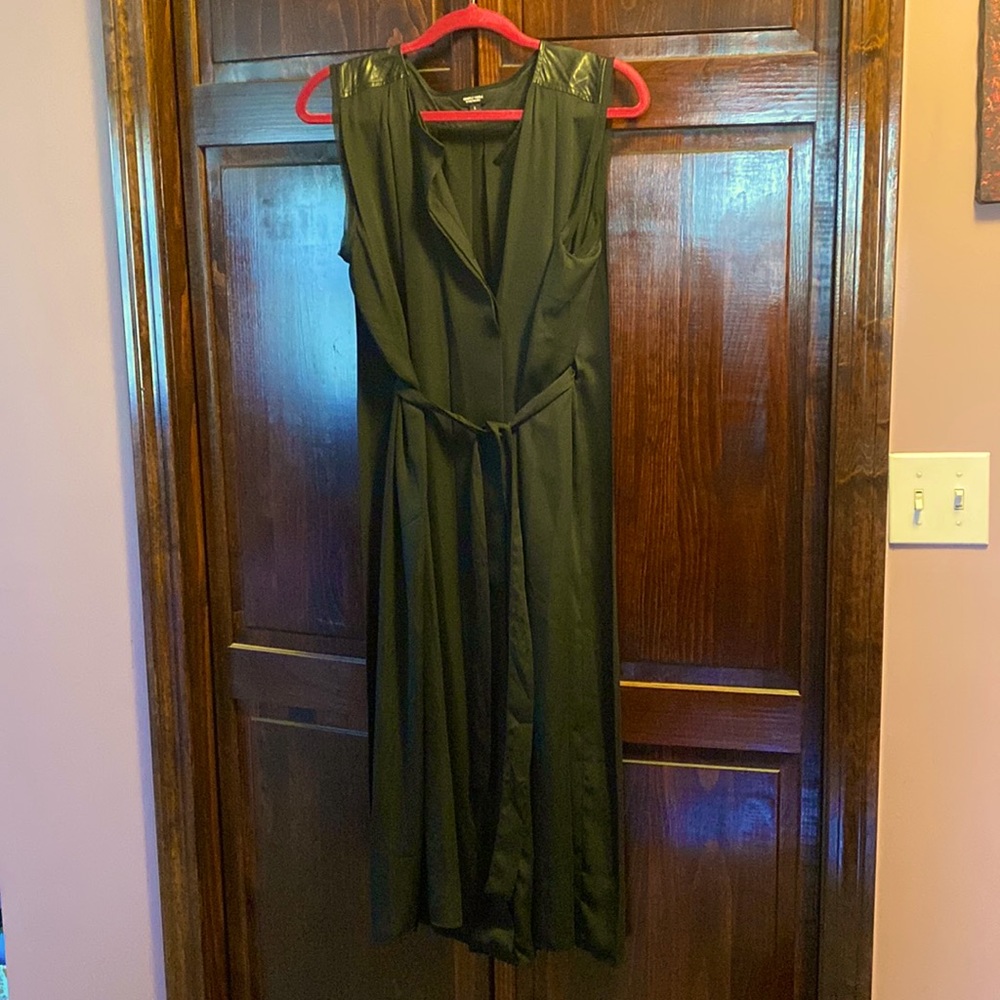 Vera Wang dress size L